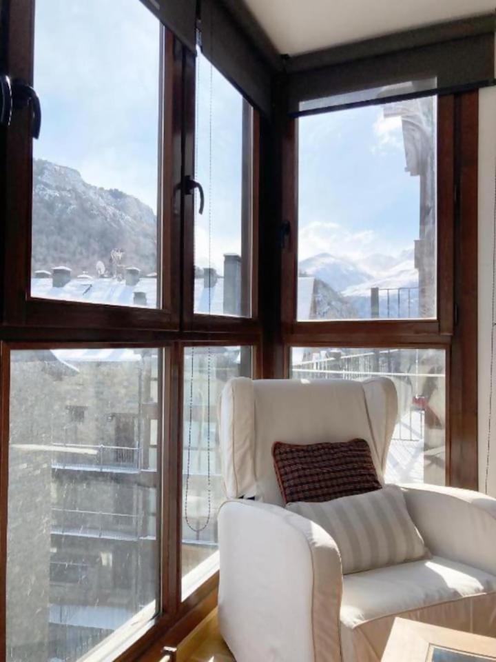 Apartamento Tarmanones Escarrilla Bagian luar foto